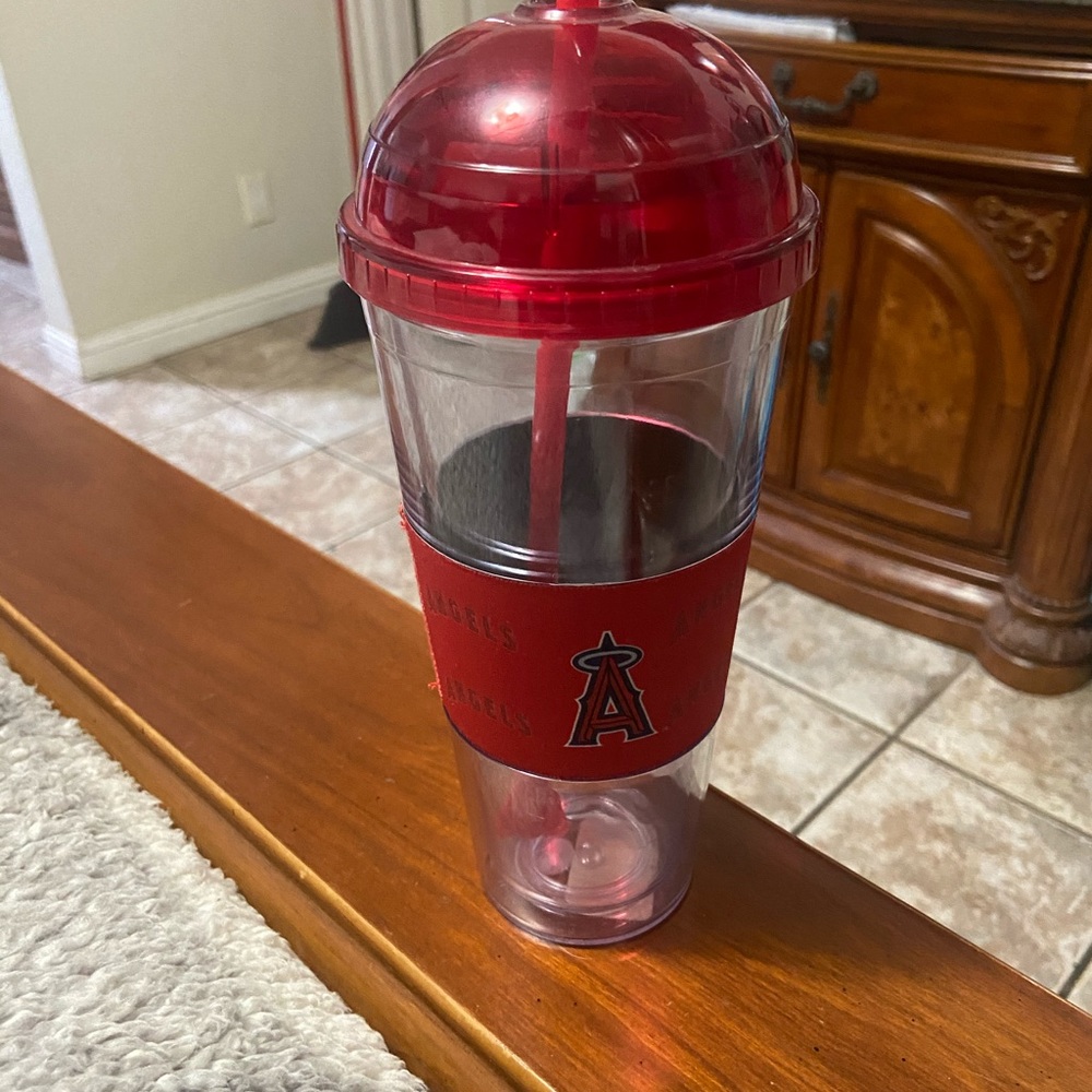 Angels cup - Picture 2 of 3